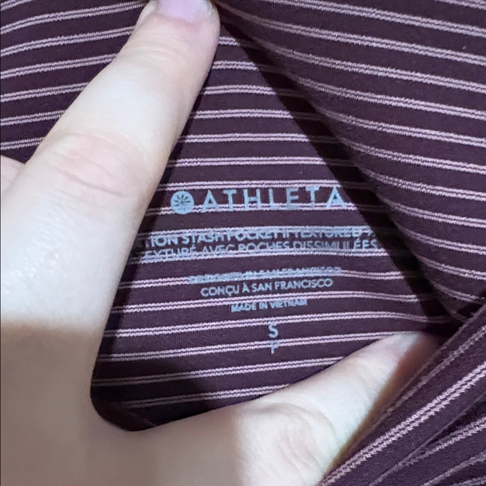 Athleta‎ S salutation stash pocket II textured - Picture 3 of 5